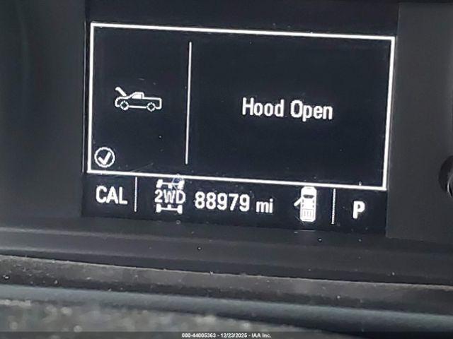 Chevrolet Silverado 1500 Custom Trail Boss Image 4