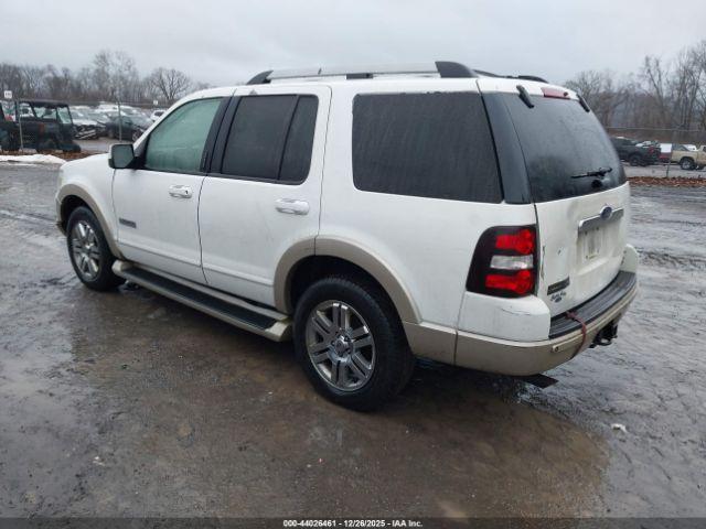 Ford Explorer Eddie Bauer Image 2