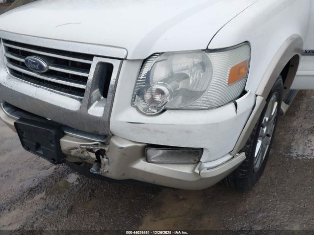 Ford Explorer Eddie Bauer Image 12