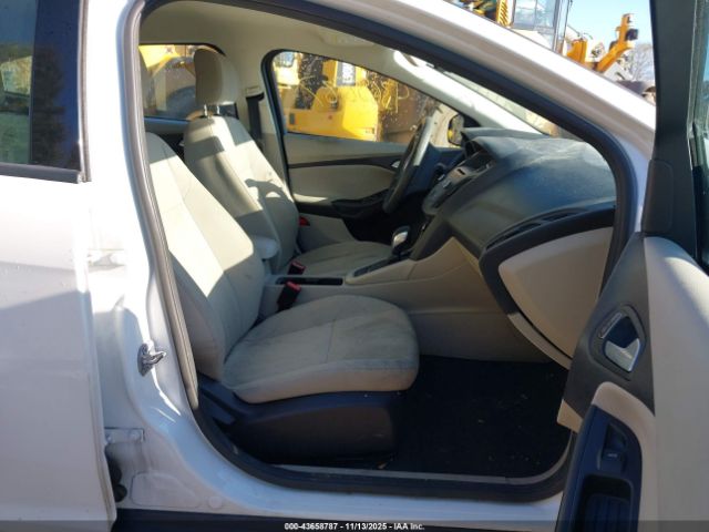 Ford Focus Se Image 7