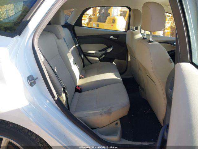 Ford Focus Se Image 10