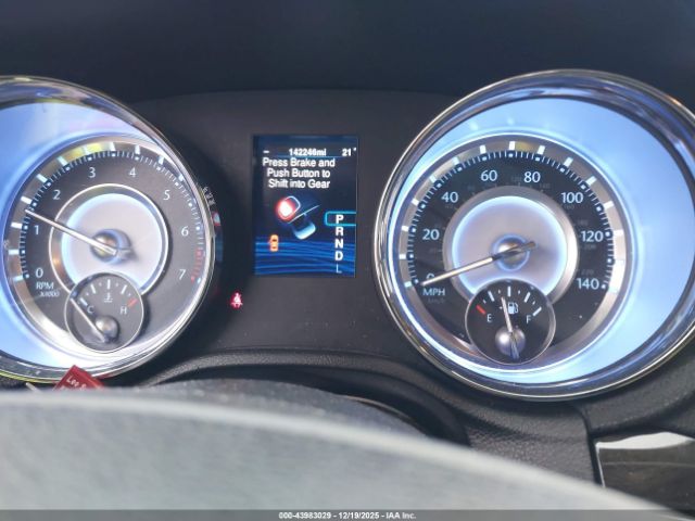 Chrysler 300 Motown Image 4