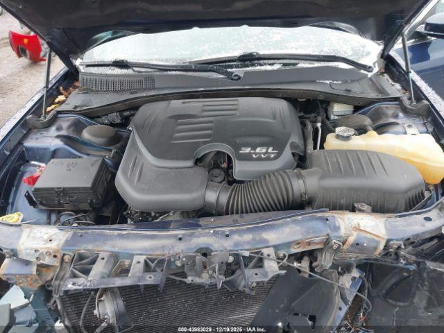 Chrysler 300 Motown Image 12