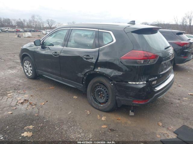 Nissan Rogue S Image 2