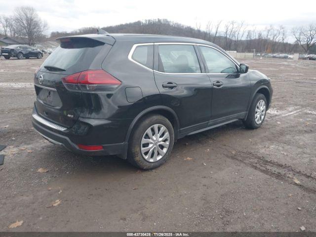 Nissan Rogue S Image 3