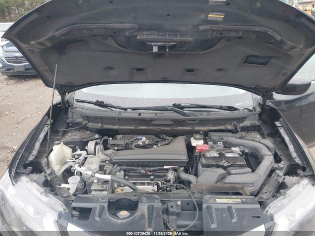 Nissan Rogue S Image 9