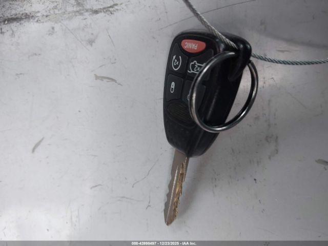 Chrysler 200 Touring Image 11