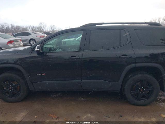 GMC Acadia Awd At4 Image 18