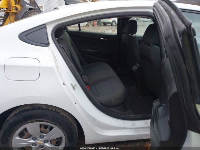 Chevrolet Cruze Ls Auto Image 16