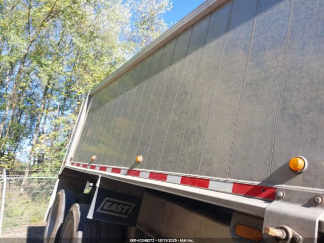 East Manufacturing End Dump Trailer Image 8