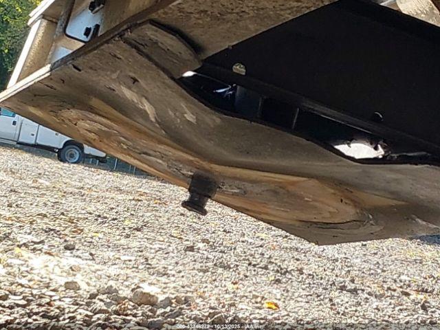 East Manufacturing End Dump Trailer Image 2