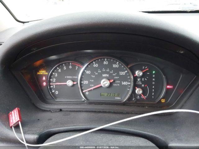 Mitsubishi Endeavor Ls Image 6