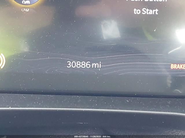 Jeep Grand Cherokee Altitude 4x4 Image 2