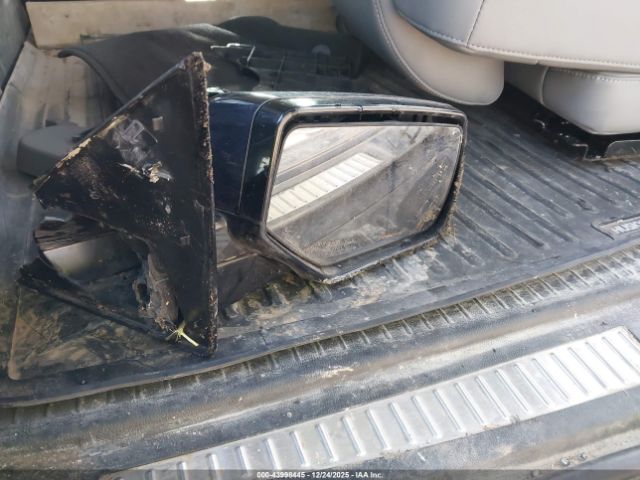 Chevrolet Tahoe 4wd Lt Image 16