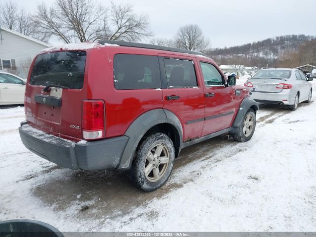 Dodge Nitro Sxt Image 2