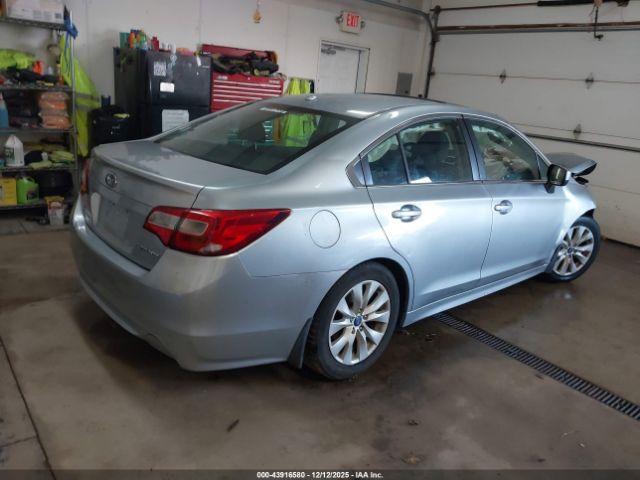 Subaru Legacy 2.5i Premium Image 3