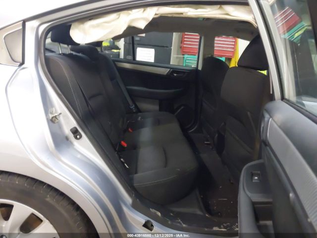 Subaru Legacy 2.5i Premium Image 8