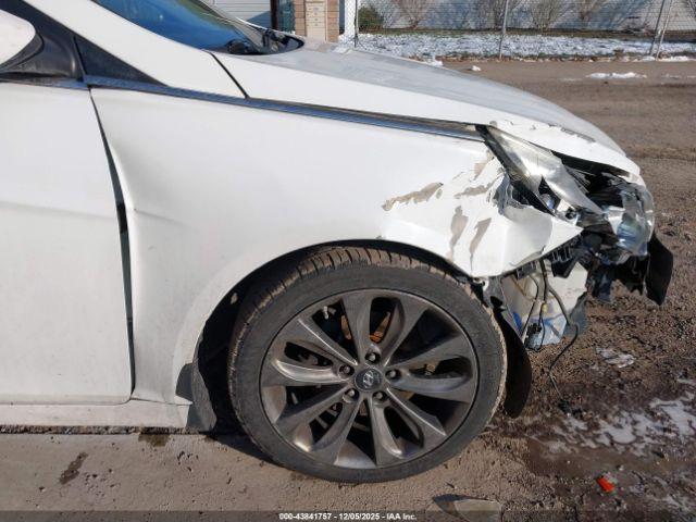 Hyundai SONATA Limited 2.0t Image 16