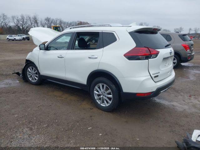 Nissan Rogue Sv Intelligent Awd Image 2