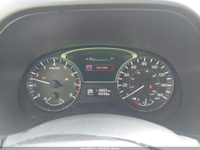 Nissan Pathfinder S Image 9