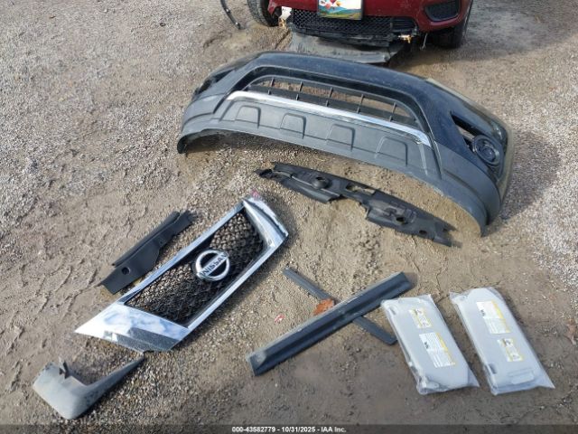 Nissan Pathfinder S Image 11