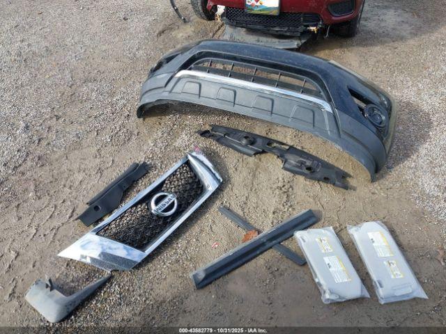 Nissan Pathfinder S Image 11