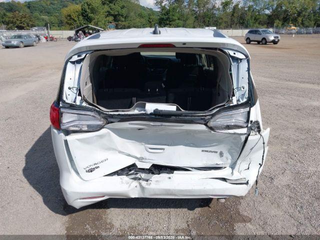 Chrysler Voyager Lx Image 6