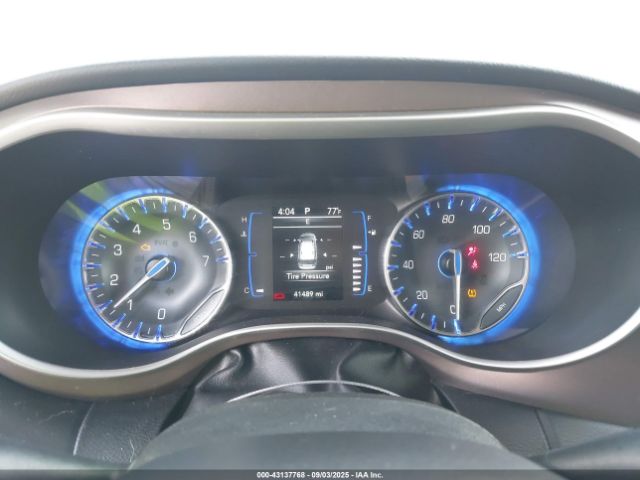 Chrysler Voyager Lx Image 11