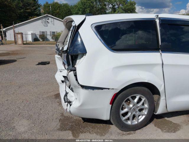 Chrysler Voyager Lx Image 20