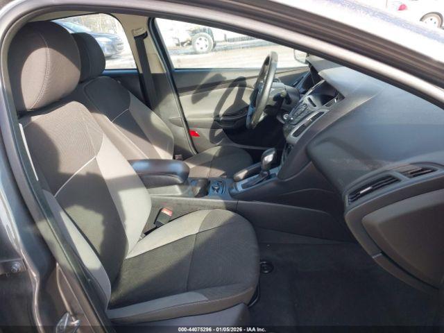 Ford Focus Se Image 16