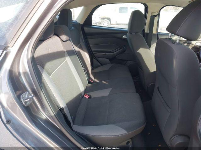 Ford Focus Se Image 6