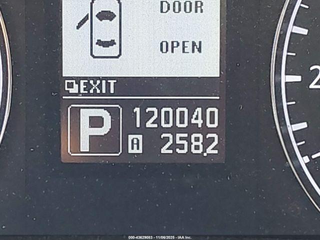 INFINITI G37x Image 12