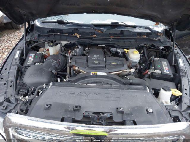 Ram 3500 Laramie Image 8