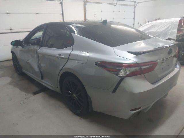 Toyota Camry Xse Image 15