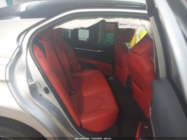 Toyota Camry Xse Image 9