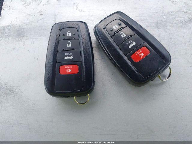 Toyota Camry Xse Image 8