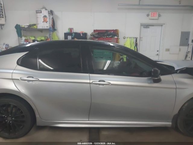 Toyota Camry Xse Image 4