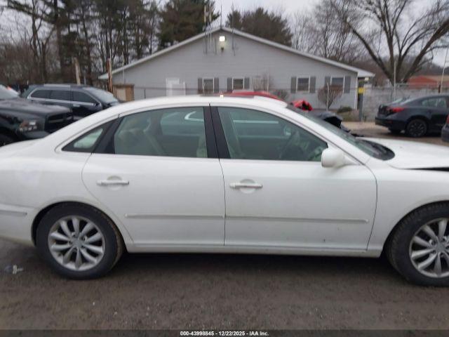 Hyundai Azera Image 12