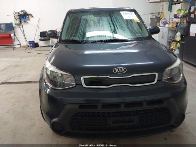 Kia Soul + Image 9