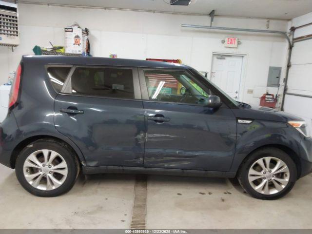 Kia Soul + Image 18