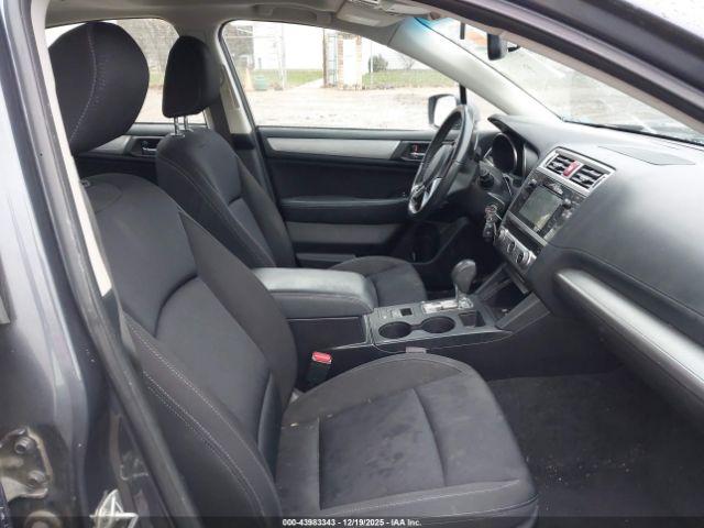 Subaru Legacy 2.5i Premium Image 7