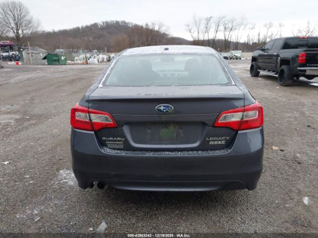 Subaru Legacy 2.5i Premium Image 15
