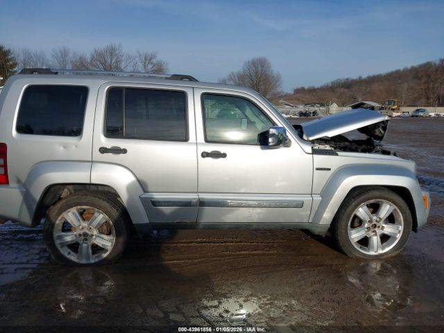 Jeep Liberty Sport Image 14