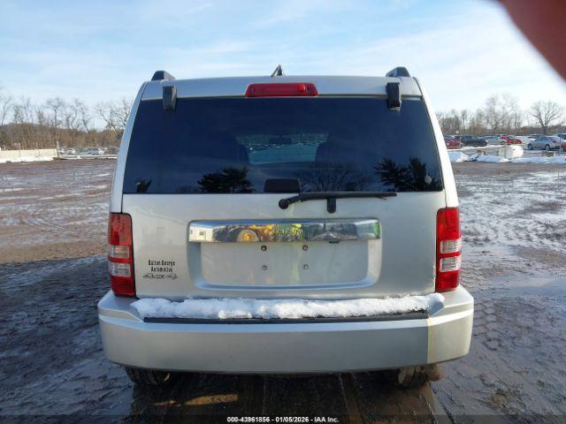 Jeep Liberty Sport Image 18