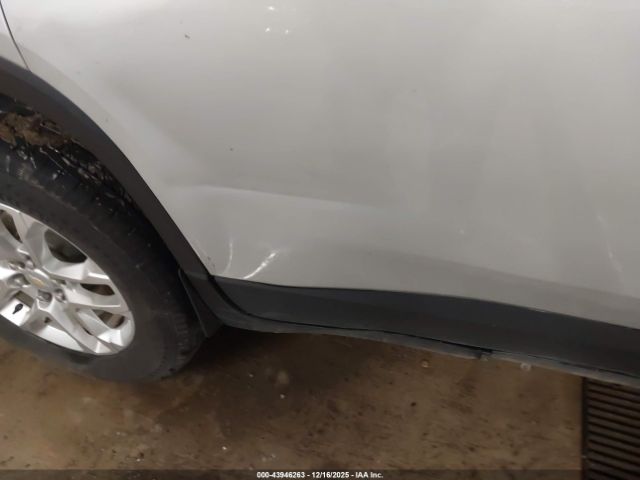 Chevrolet Traverse Fwd Lt Cloth Image 4