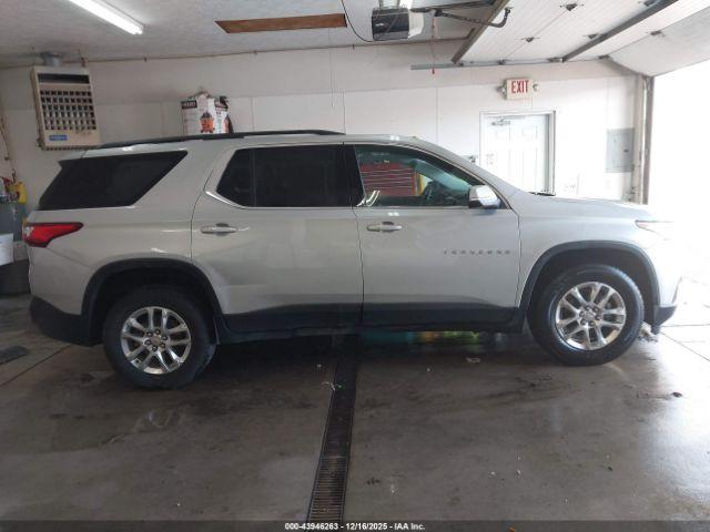 Chevrolet Traverse Fwd Lt Cloth Image 18