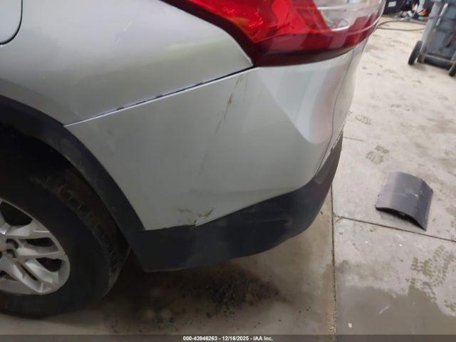 Chevrolet Traverse Fwd Lt Cloth Image 5
