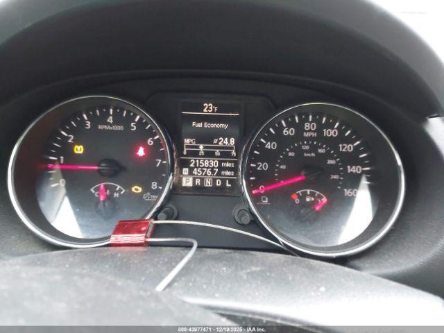 Nissan Rogue Sv Image 2