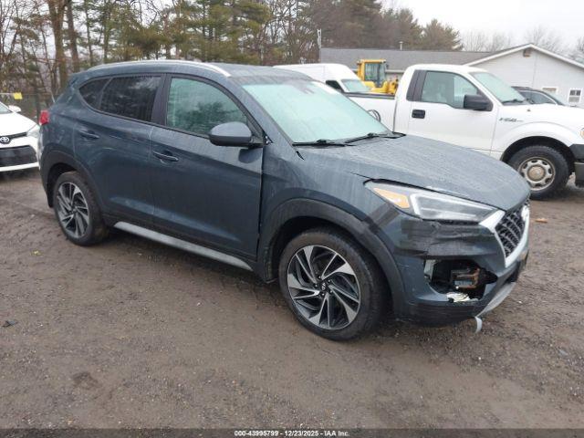  Salvage Hyundai TUCSON