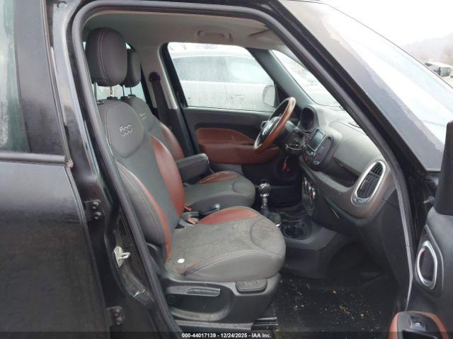 FIAT 500L Trekking Image 9